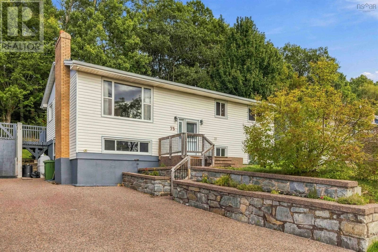 75 Kaye Street, Lower Sackville, NS, B4C 1M8