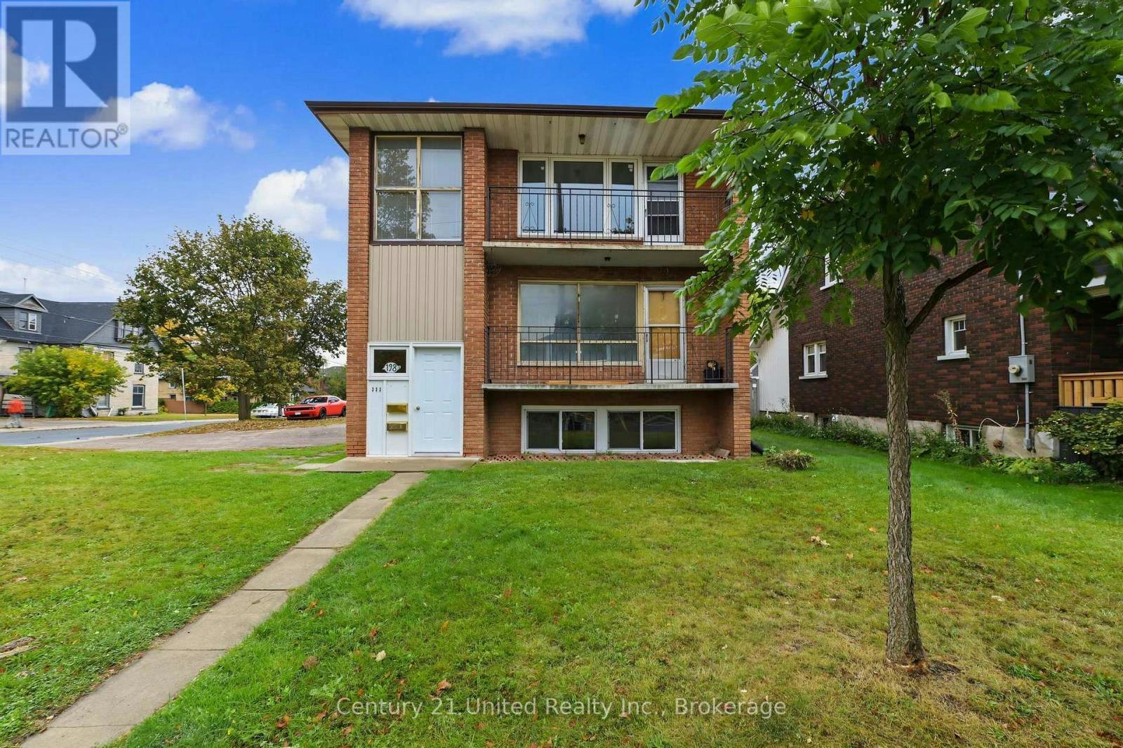 198 Aylmer Street N, Peterborough, ON, K9J 3K1