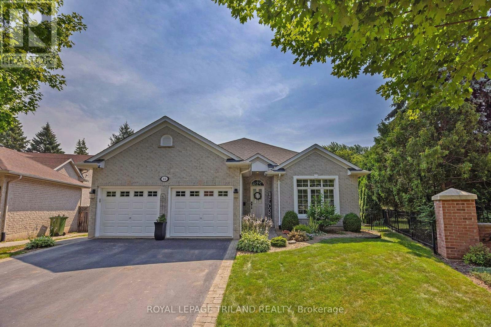 15 Augusta Crescent, St. Thomas, ON, N5R 6J8