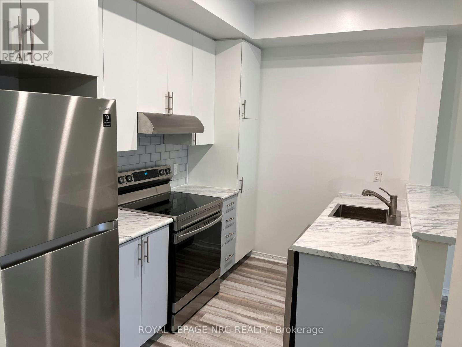 102-5035 Oscar Peterson Boulevard, Mississauga, ON, L5M 0P4 - 4