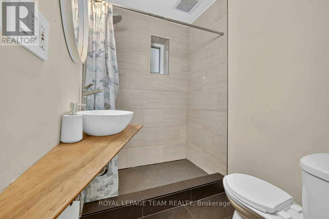 1-19 Desjardins Avenue, Ottawa, ON, K1N 5N8 - 10