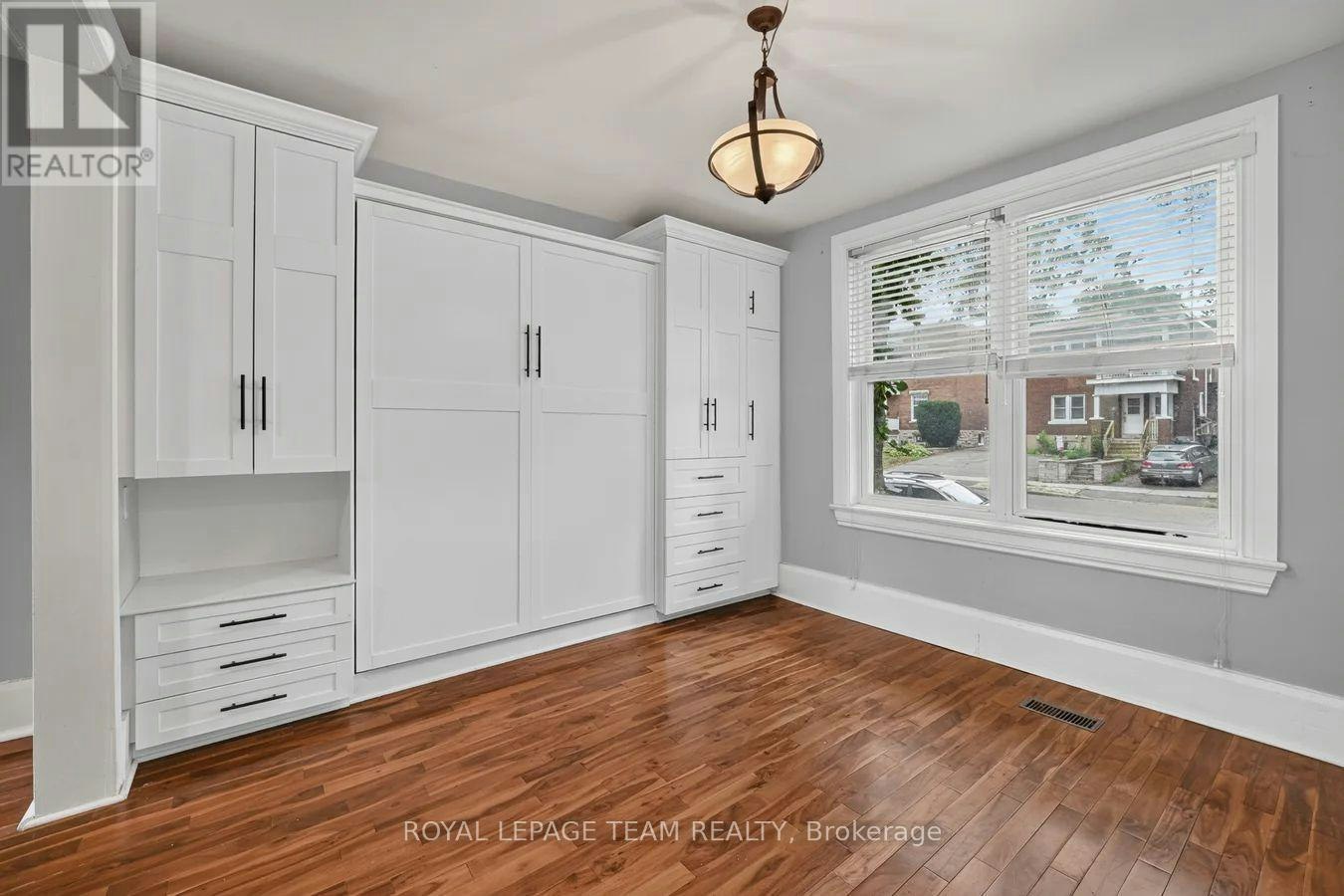 1-19 Desjardins Avenue, Ottawa, ON, K1N 5N8 - 2