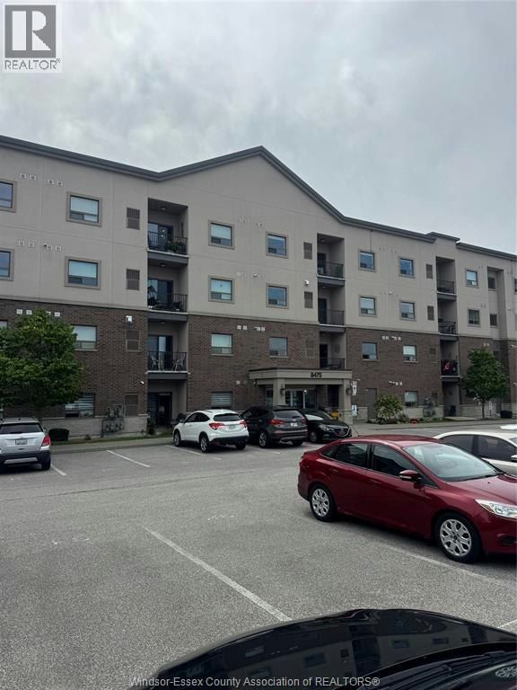 211-8475 Wyandotte Street East, Windsor, ON, N8S 0A5