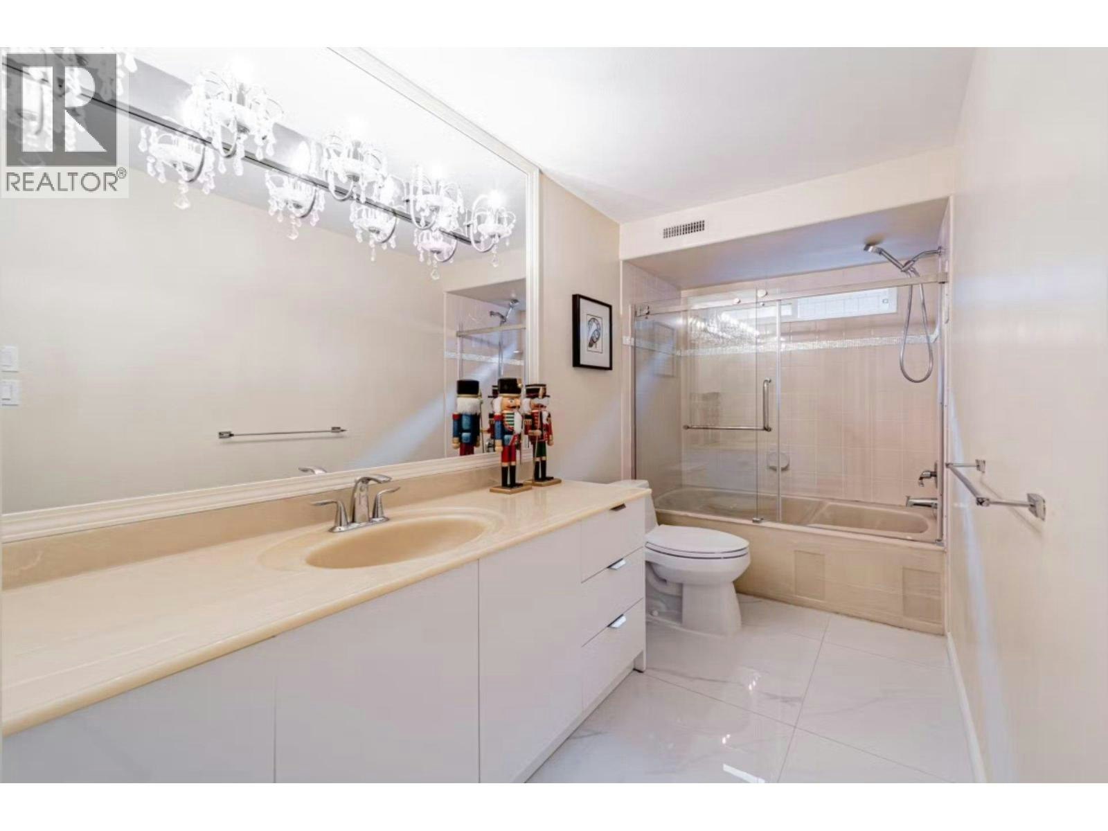 7215 Frobisher Drive, Richmond, BC, V7C 4P8 - 17
