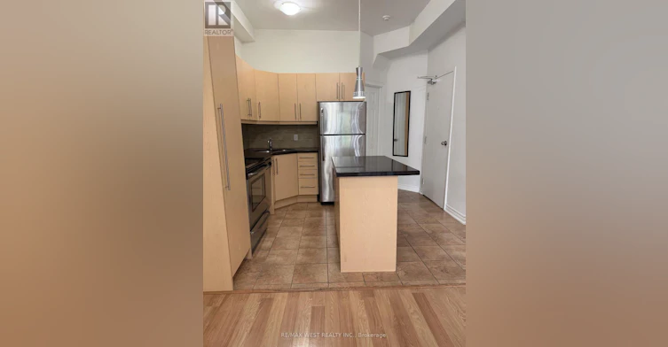 UPPER Unit 1090a Bloor Street W, Toronto, ON, M6H 1M6 - 2