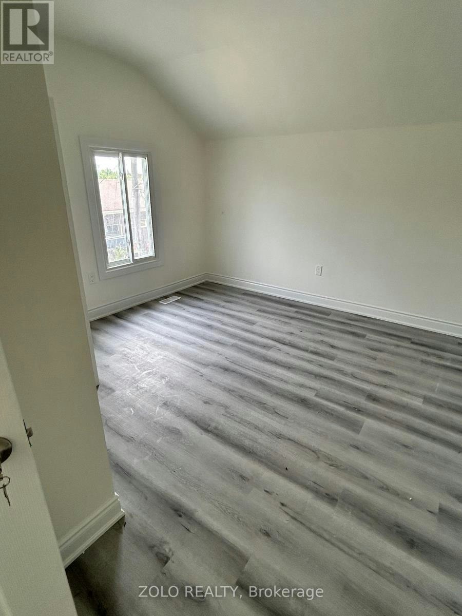 1-4299 Second Avenue, Niagara Falls, ON, L2E 4G8 - 4