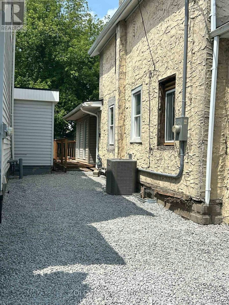 1-4299 Second Avenue, Niagara Falls, ON, L2E 4G8 - 3