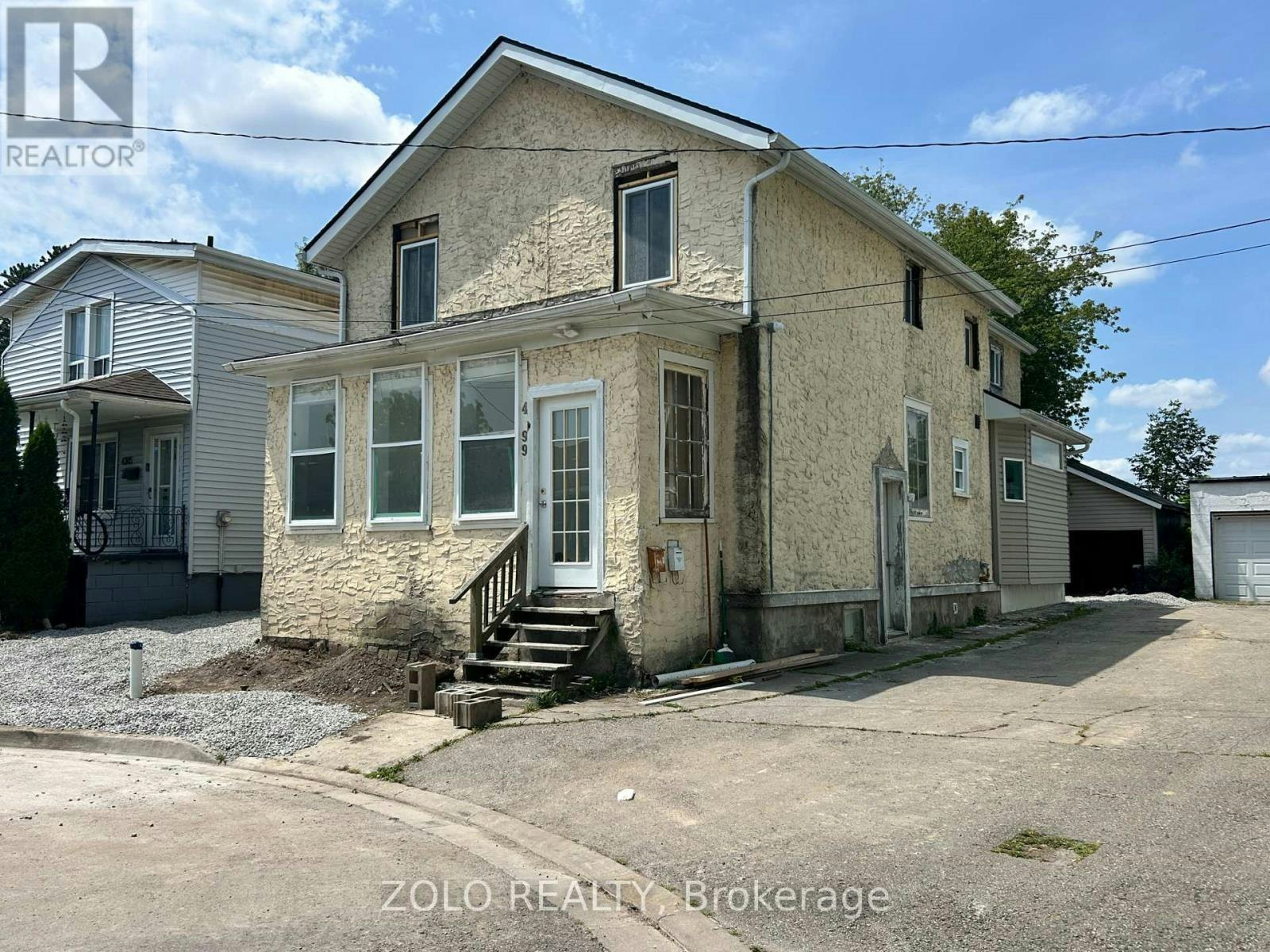 1-4299 Second Avenue, Niagara Falls, ON, L2E 4G8 - 2