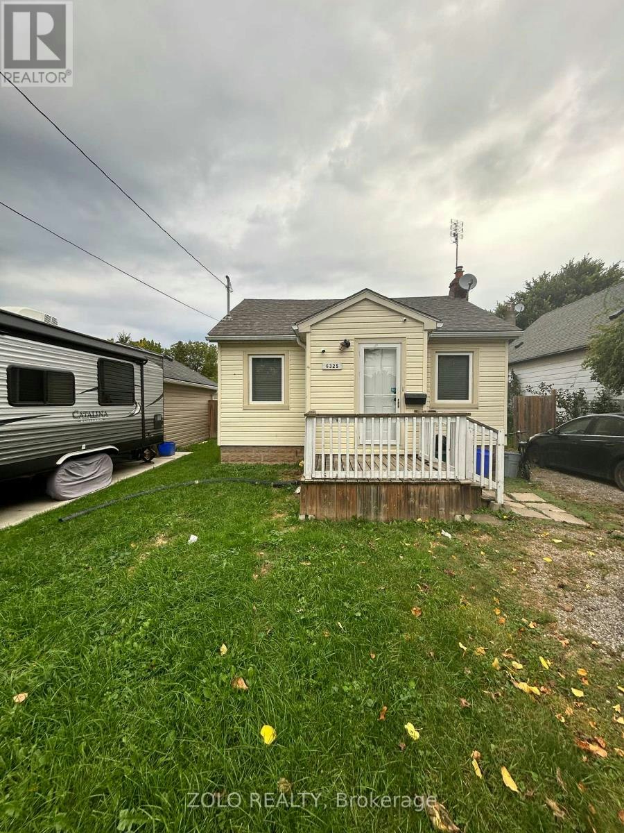 UPPER-6325 Murray Street, Niagara Falls, ON, L2G 2K8 - 2