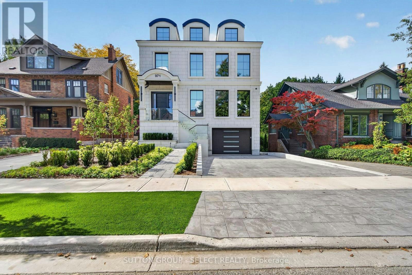 971 Wellington Street, London, ON, N6A 3T3