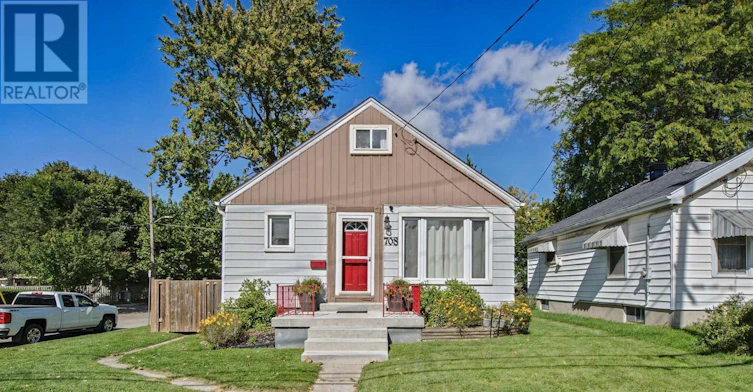 708 Cheapside Street, London, ON, N5Y 3Y5