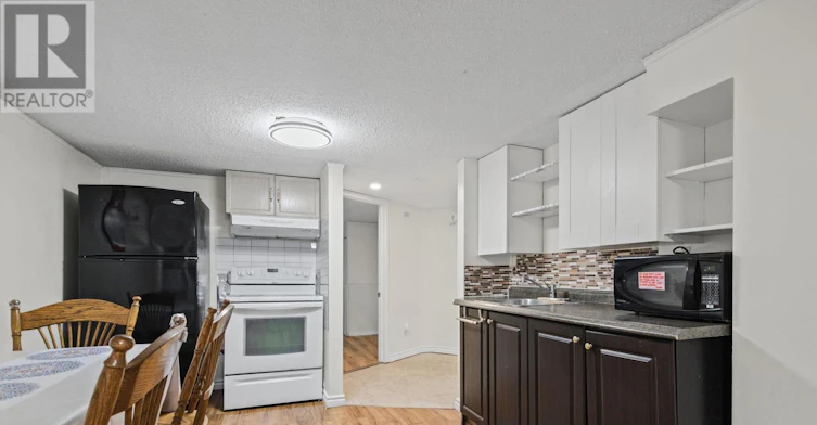 708 Cheapside Street, London, ON, N5Y 3Y5 - 8