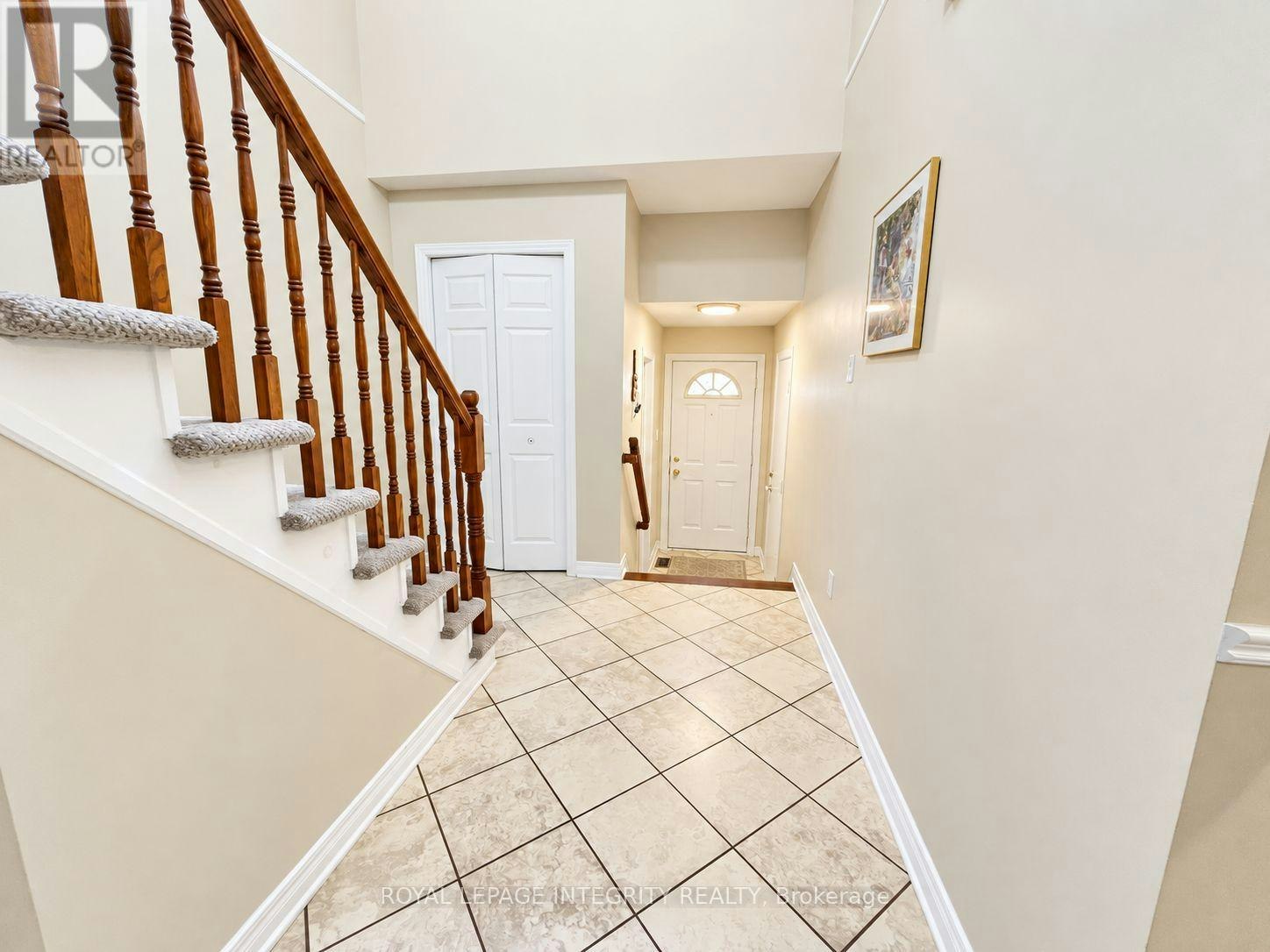 38 Redpath Drive, Ottawa, ON, K2G 6E4 - 2