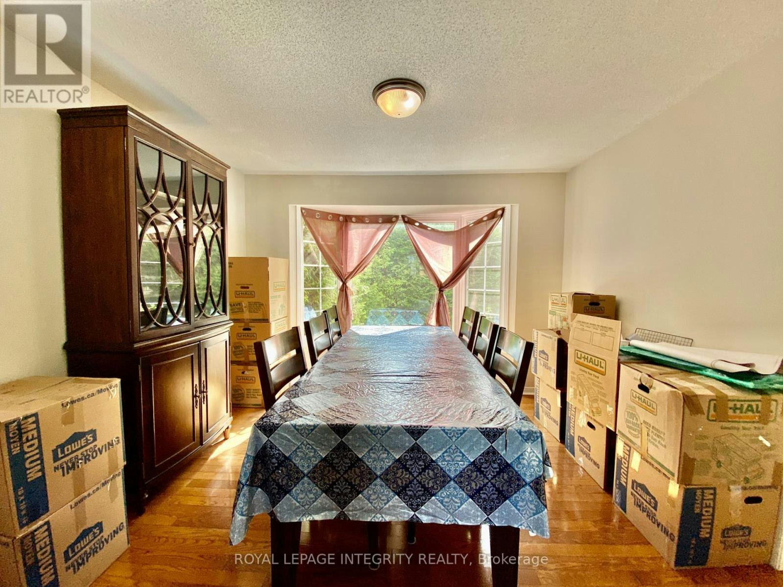 2 Tunbridge Court, Ottawa, ON, K2E 7J8 - 15