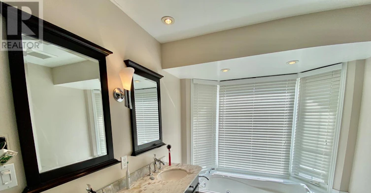 2 Tunbridge Court, Ottawa, ON, K2E 7J8 - 19