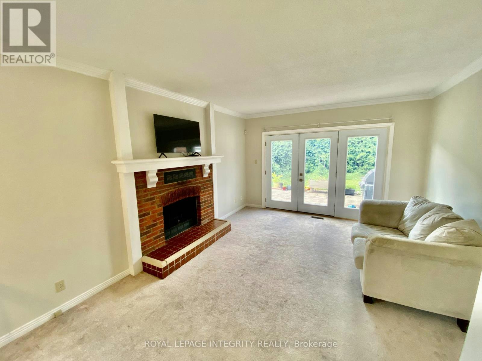 2 Tunbridge Court, Ottawa, ON, K2E 7J8 - 10