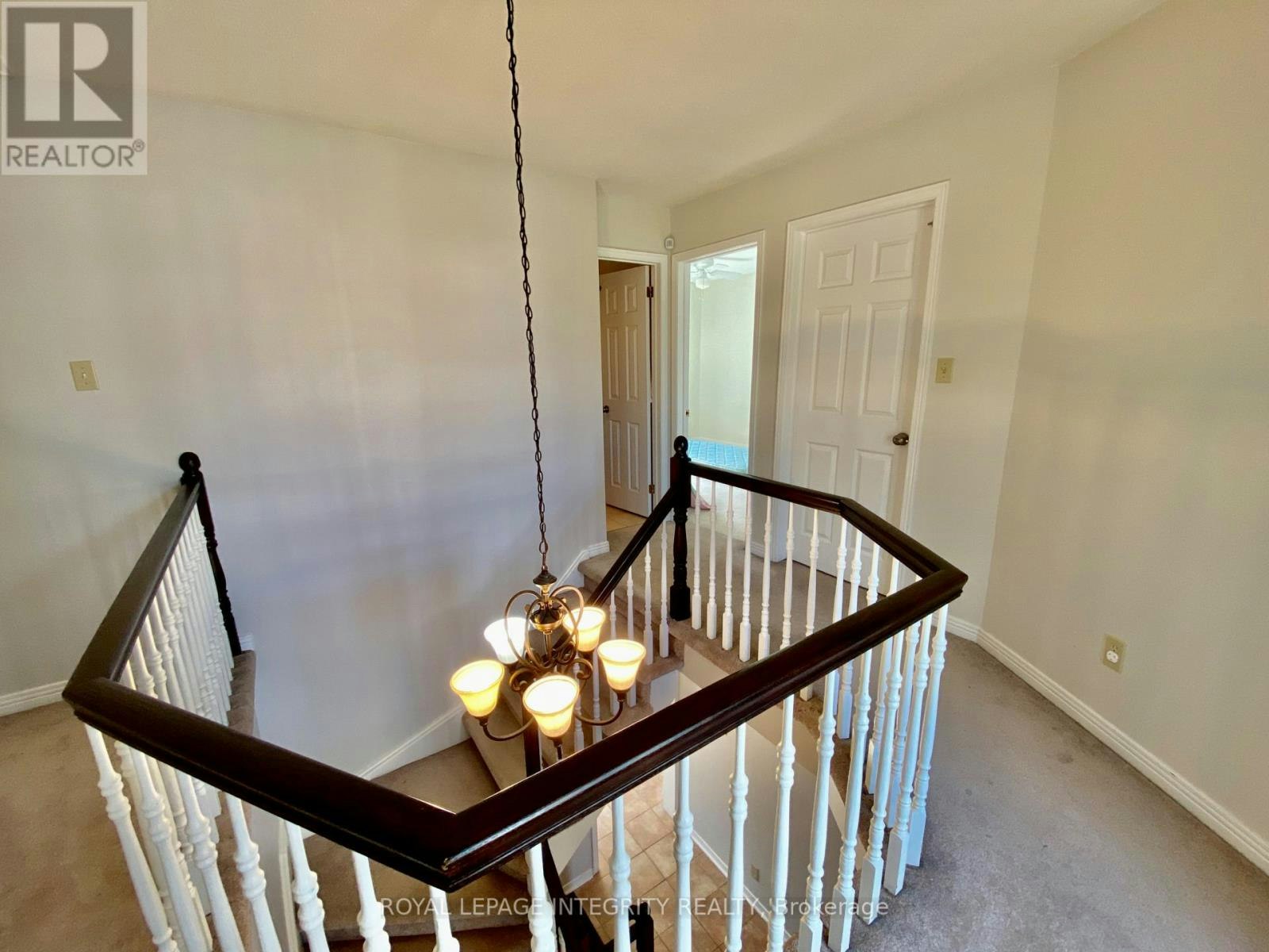 2 Tunbridge Court, Ottawa, ON, K2E 7J8 - 31