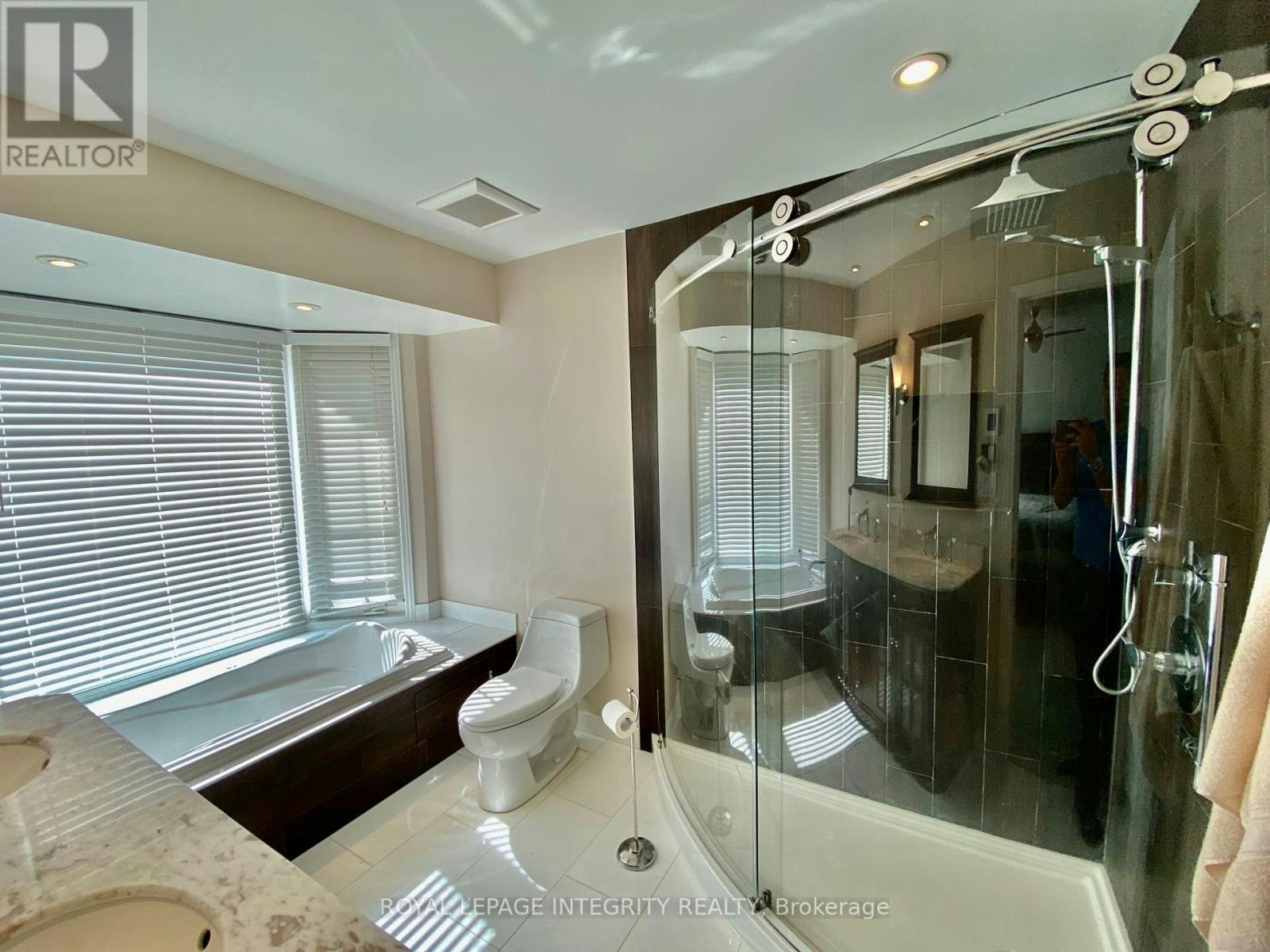 2 Tunbridge Court, Ottawa, ON, K2E 7J8 - 20