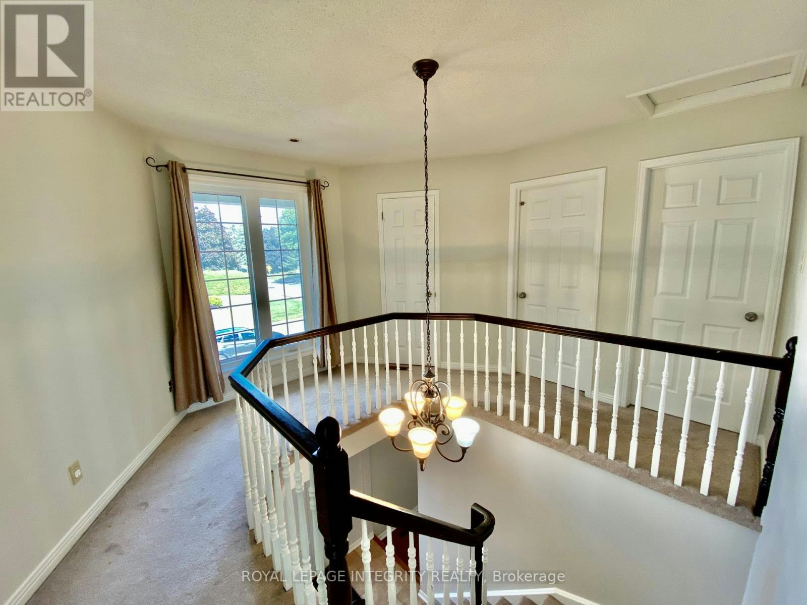 2 Tunbridge Court, Ottawa, ON, K2E 7J8 - 30