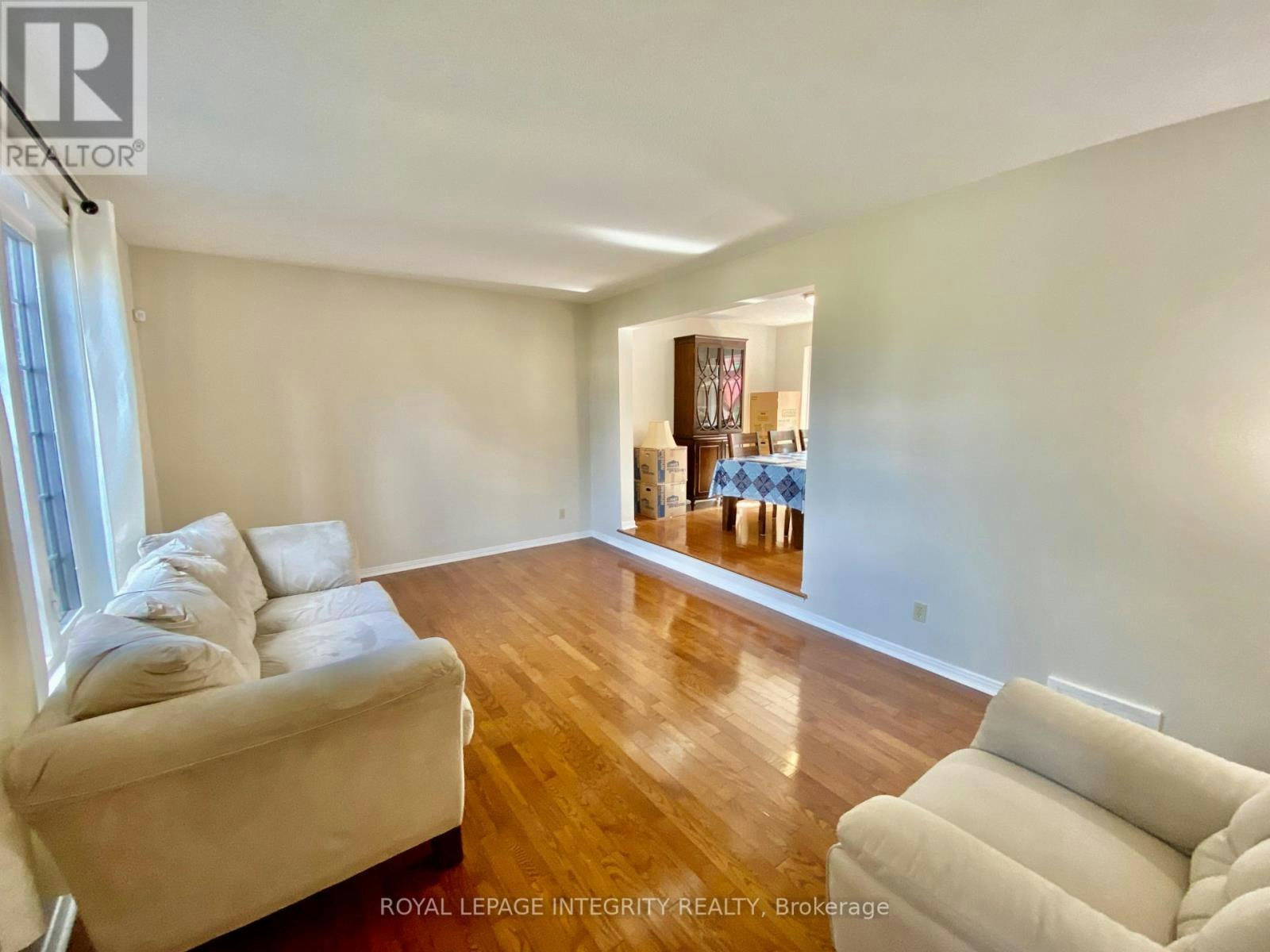 2 Tunbridge Court, Ottawa, ON, K2E 7J8 - 7