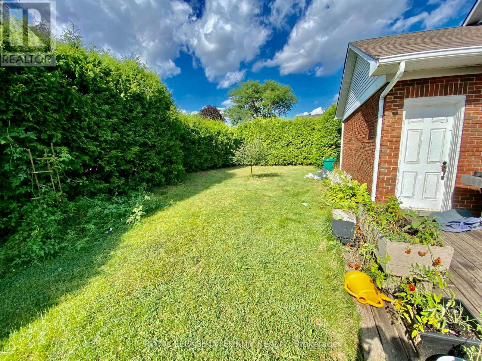 2 Tunbridge Court, Ottawa, ON, K2E 7J8 - 34