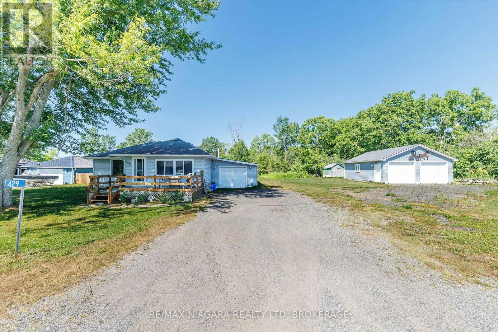 429 Delaware Avenue, Fort Erie, ON, L2A 5M4