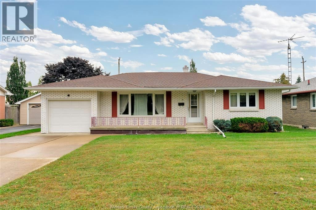 16 Pulford, Leamington, ON, N8H 2J3