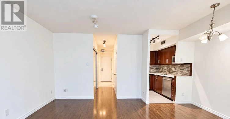 1805-55 Centre Avenue, Toronto, ON, M5G 2H5 - 4