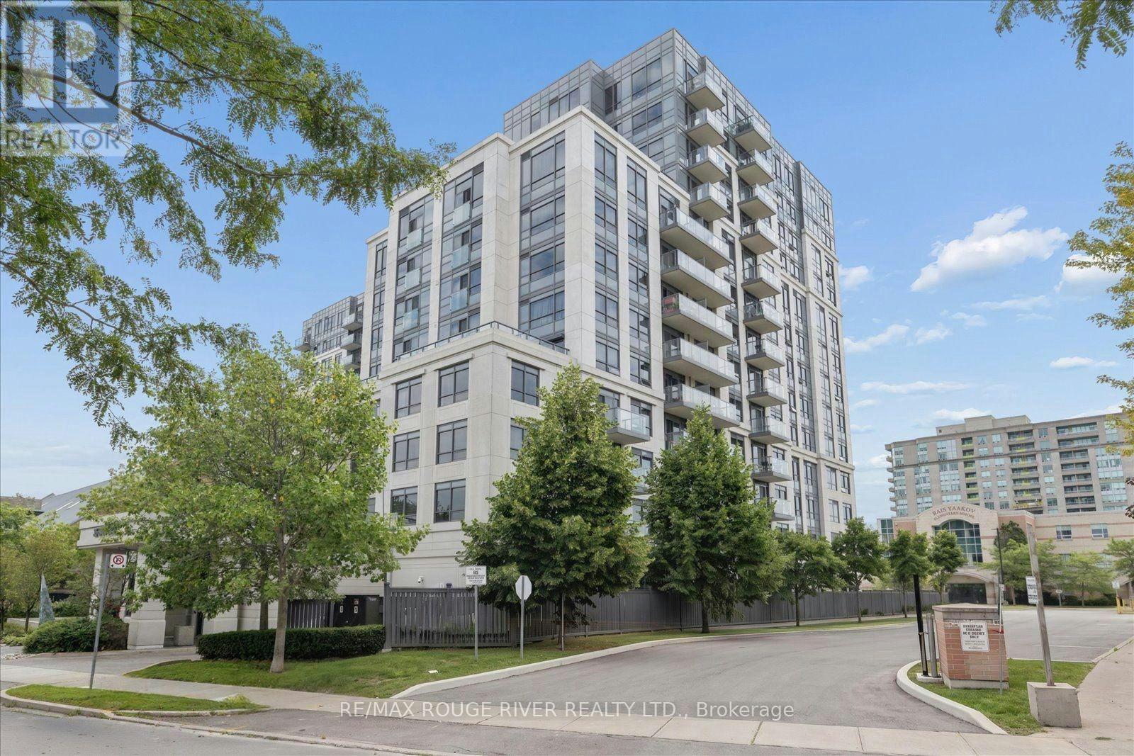 330-35 Saranac Boulevard, Toronto, ON, M6A 2G4