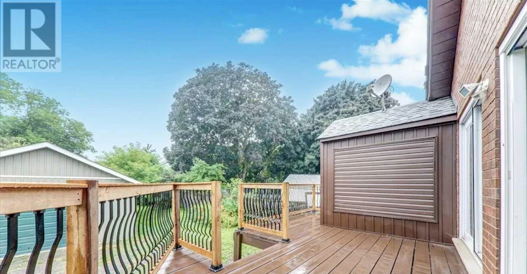 MAIN-212 Burk Street, Oshawa, ON, L1J 4C3 - 14