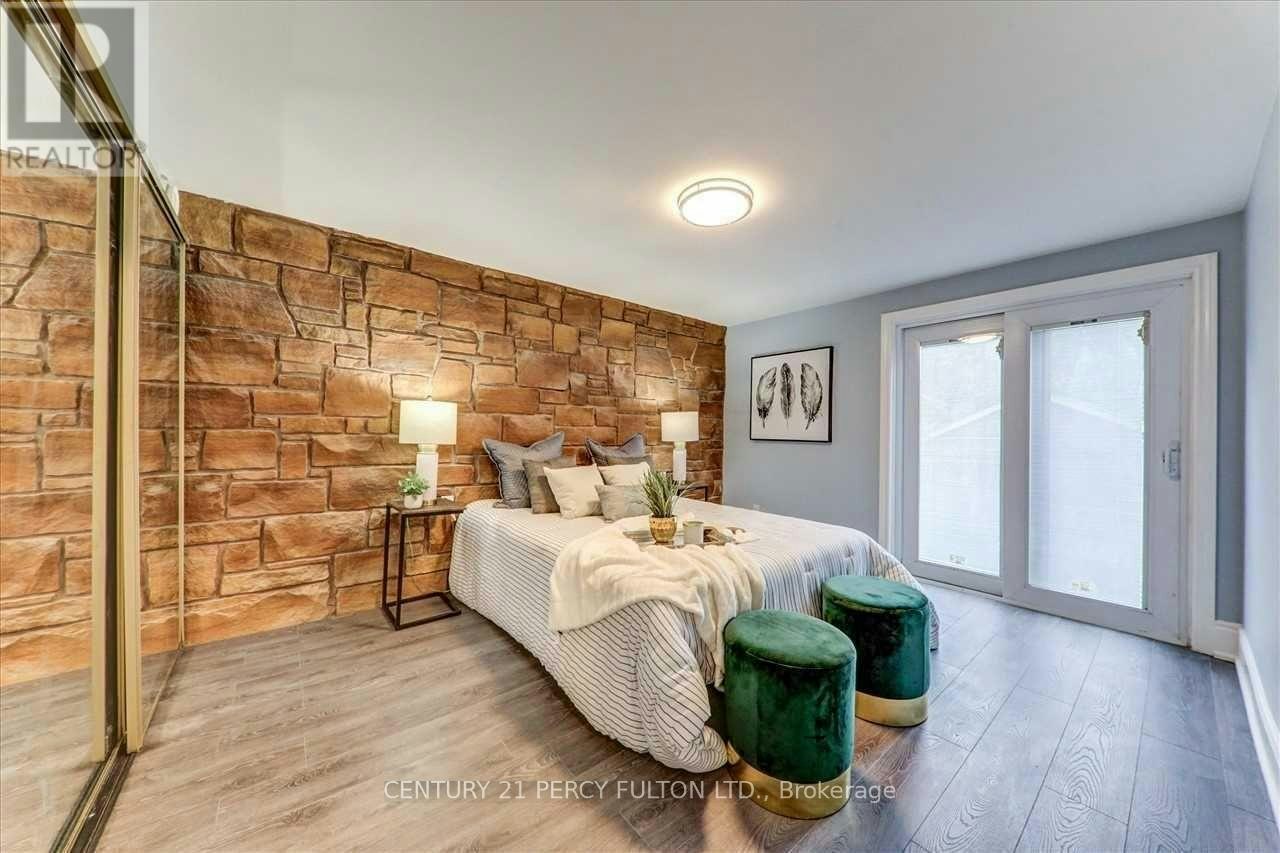 MAIN-212 Burk Street, Oshawa, ON, L1J 4C3 - 13