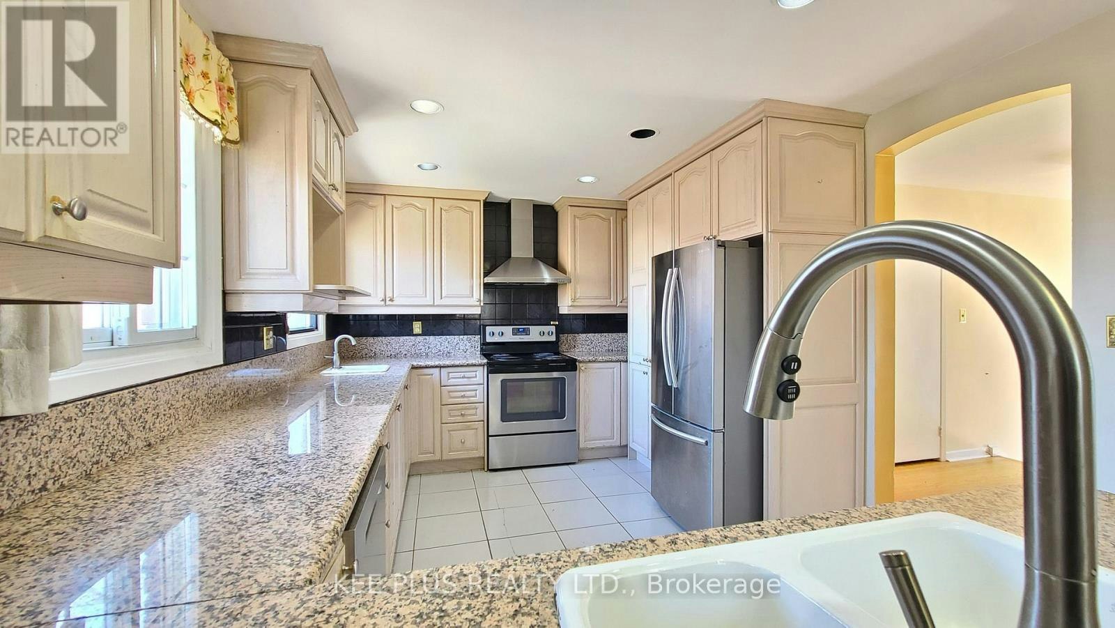 424 Military Trail, Toronto, ON, M1E 4E7