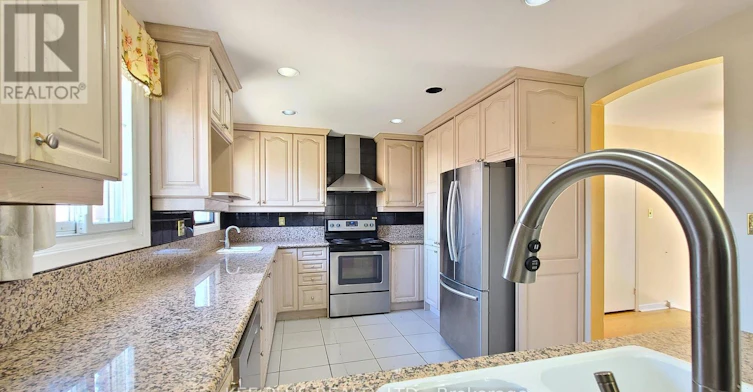 424 Military Trail, Toronto, ON, M1E 4E7