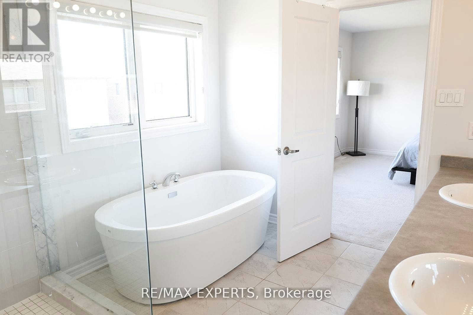 1426 Farrow Crescent, Innisfil, ON, L9S 0L6 - 33