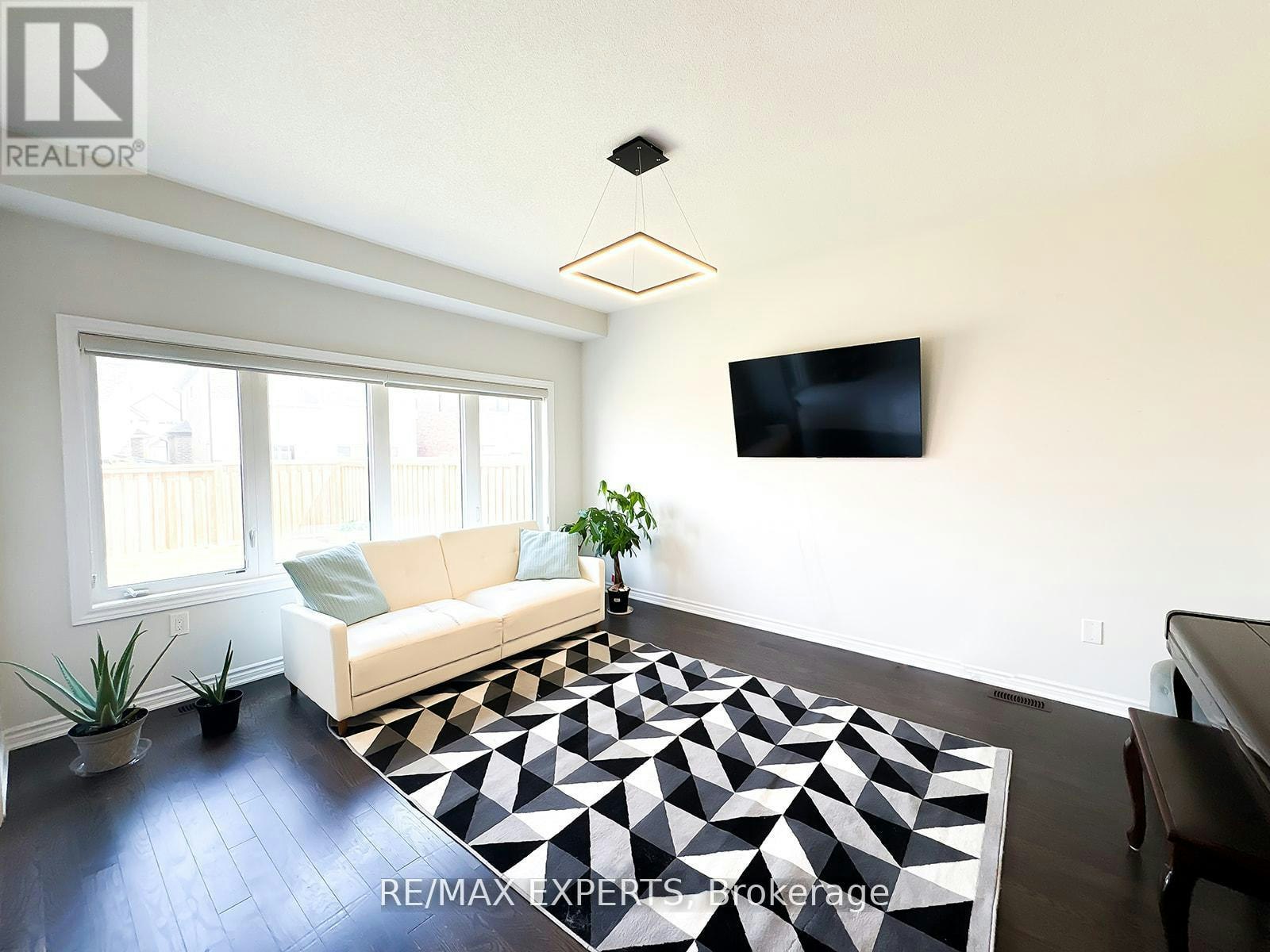 1426 Farrow Crescent, Innisfil, ON, L9S 0L6 - 6