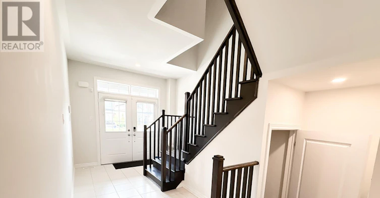 1426 Farrow Crescent, Innisfil, ON, L9S 0L6 - 4