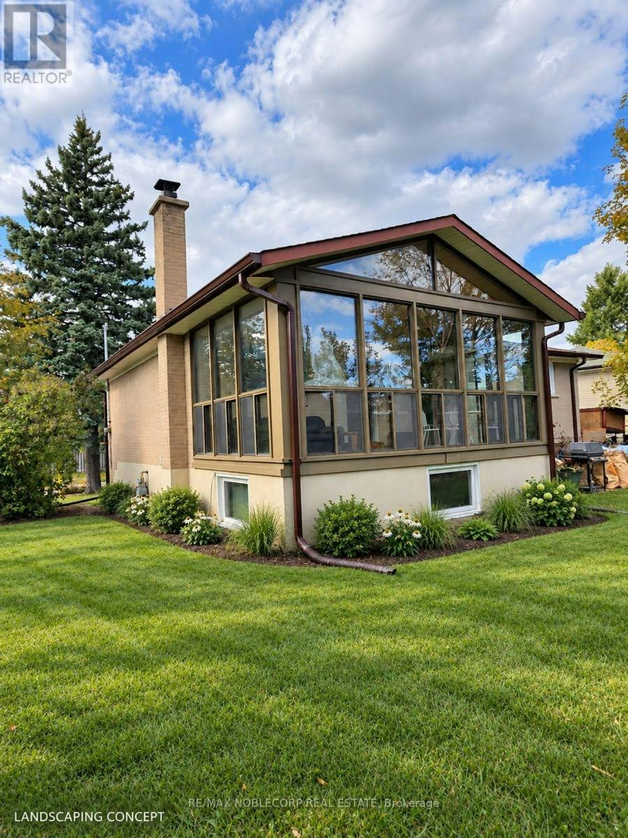 5 Conamore Crescent, Toronto, ON, M3J 1H2