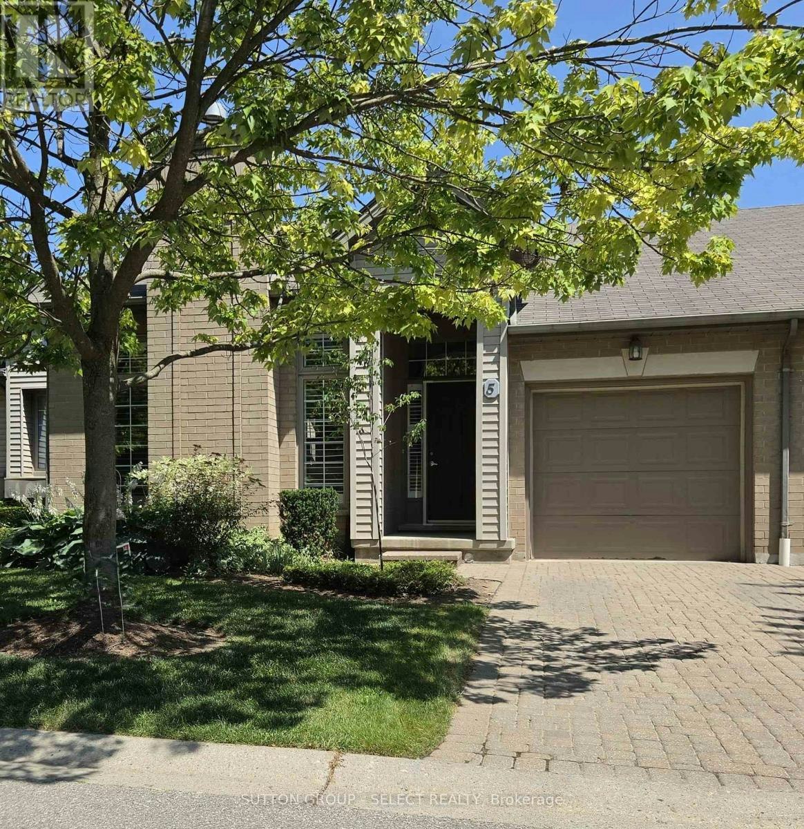 5-270 North Centre Road, London, ON, N6G 5E2