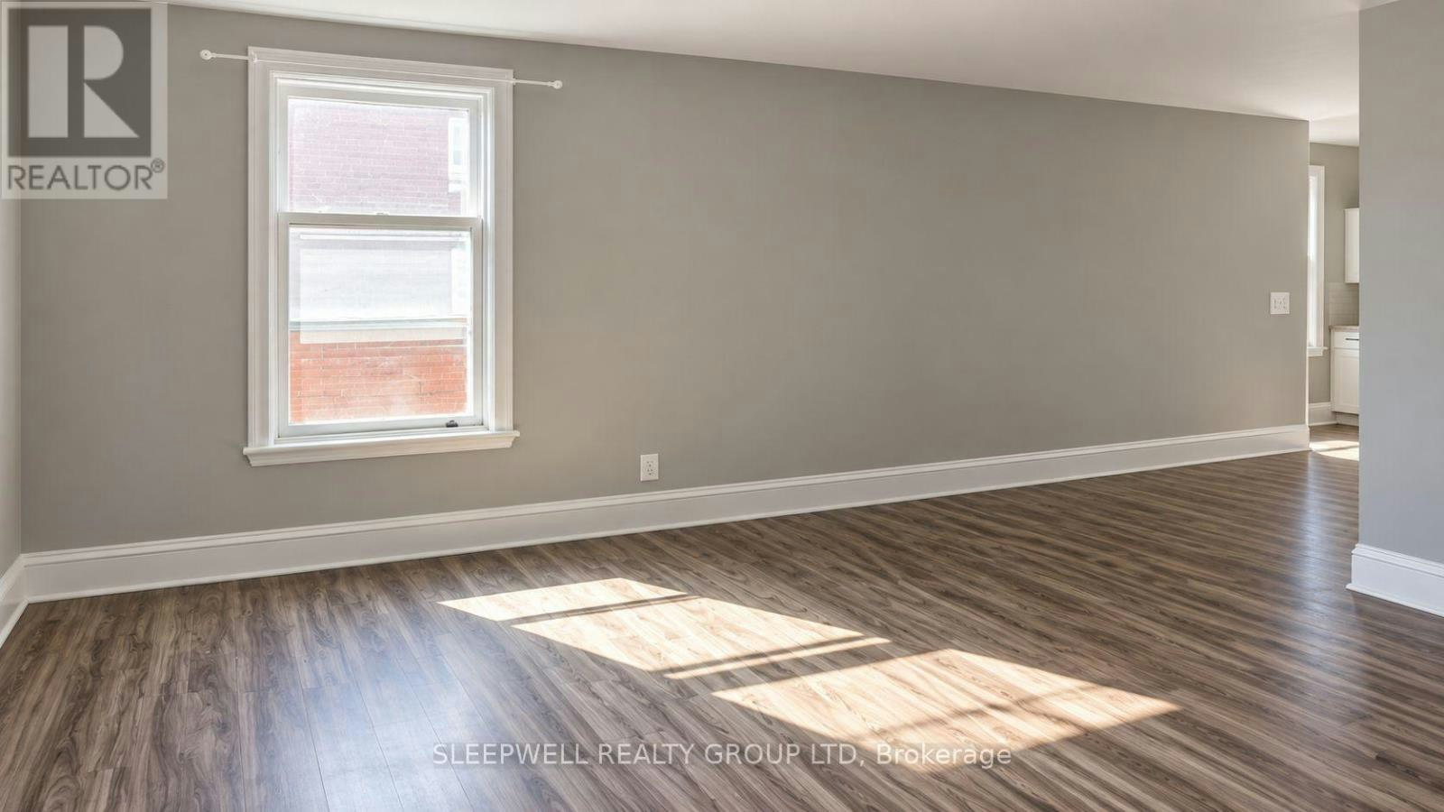 2-505 Lisgar Street, Ottawa, ON, K1R 5H2 4