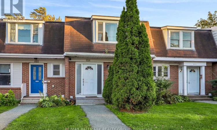 924 Dynes Road