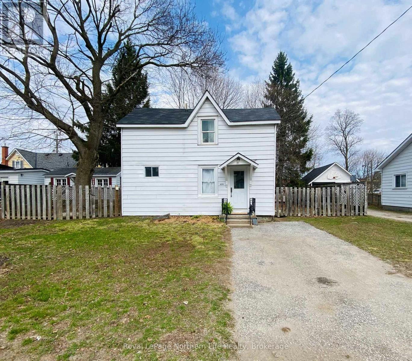 630 First Street S, Gravenhurst, ON, P1P 1K1