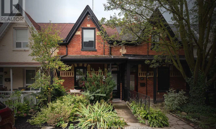 15 Crocker Avenue