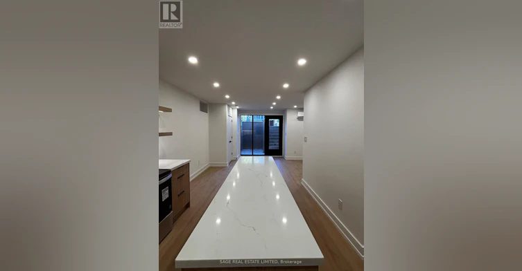 WALK OUT-22 Austin Terrace, Toronto, ON, M5R 1X9 - 9