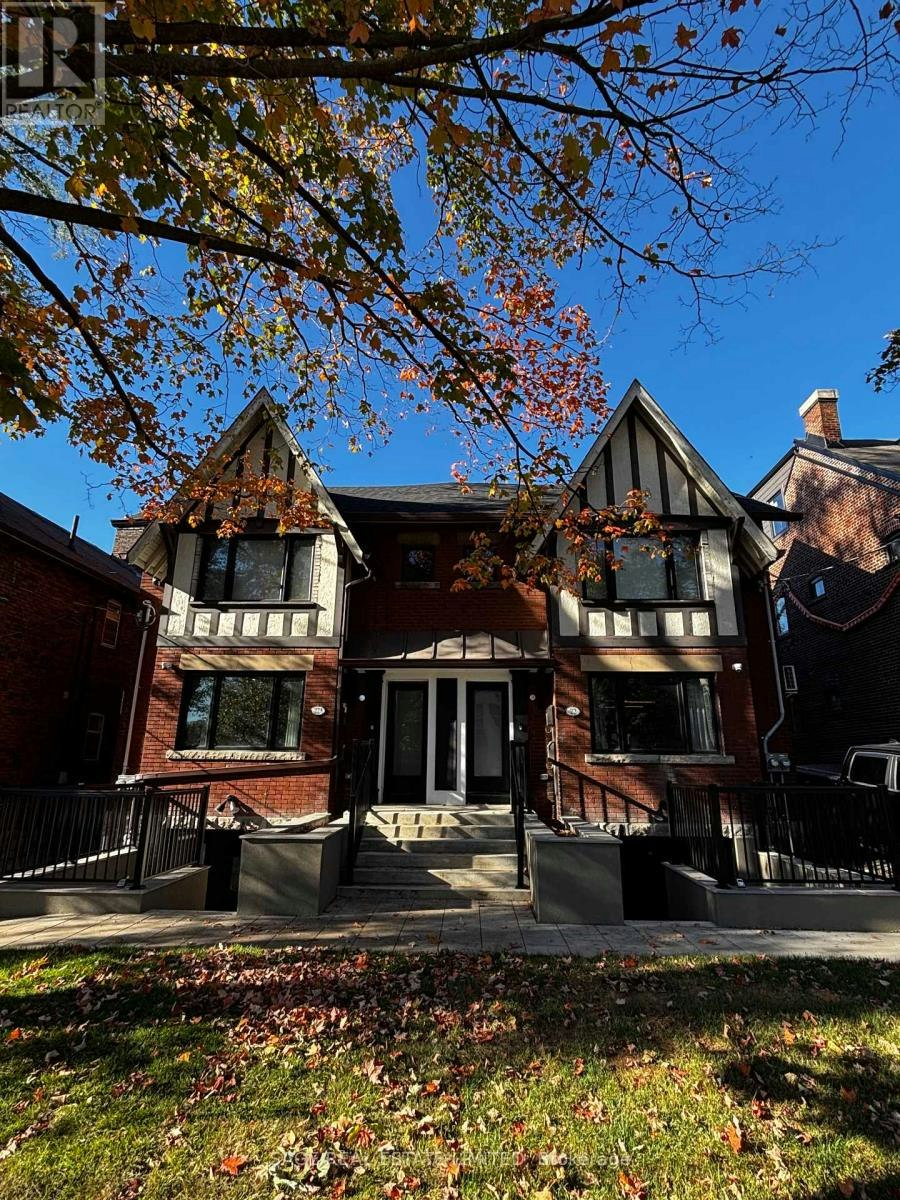 WALK OUT-22 Austin Terrace, Toronto, ON, M5R 1X9 - 2