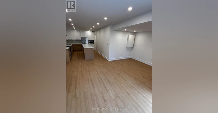 WALK Out 22a Austin Terrace, Toronto, ON, M5R 1X9 - 6