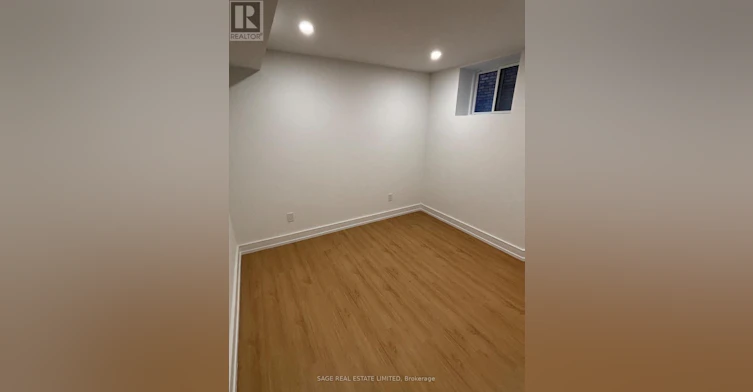 WALK Out 22a Austin Terrace, Toronto, ON, M5R 1X9 - 11