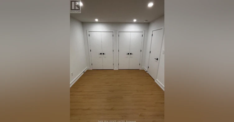 WALK Out 22a Austin Terrace, Toronto, ON, M5R 1X9 - 14