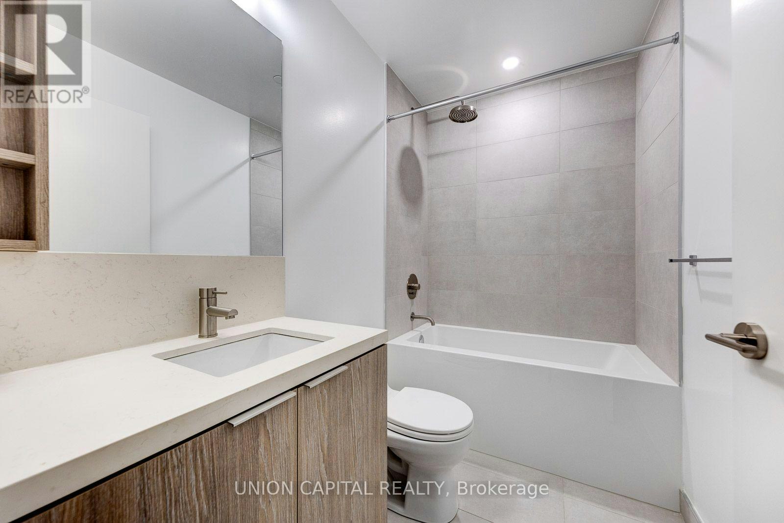222-2020 Bathurst Street, Toronto, ON, M5P 0A6 - 8