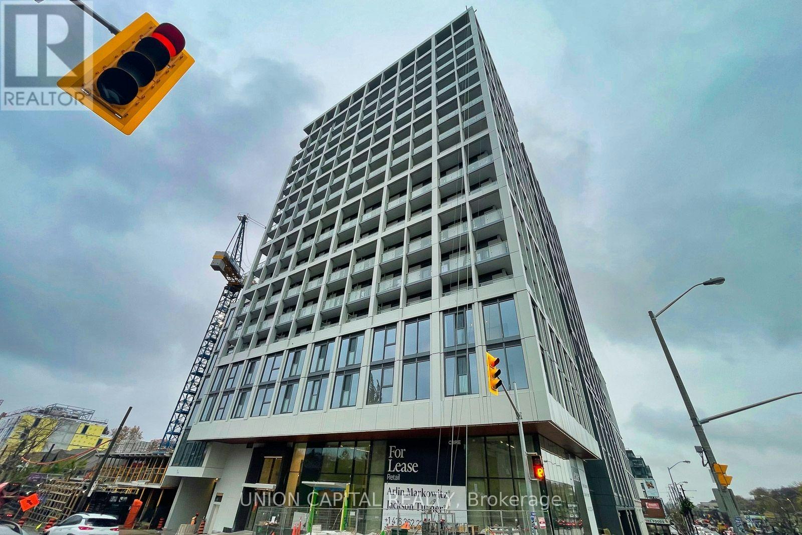 222-2020 Bathurst Street, Toronto, ON, M5P 0A6