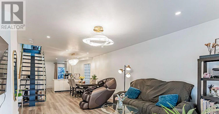 397 Kingston Road, Toronto, ON, M4L 1V1 - 8